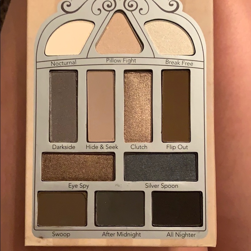 Pretty Vulgar Nightingale Eyeshadow Palette